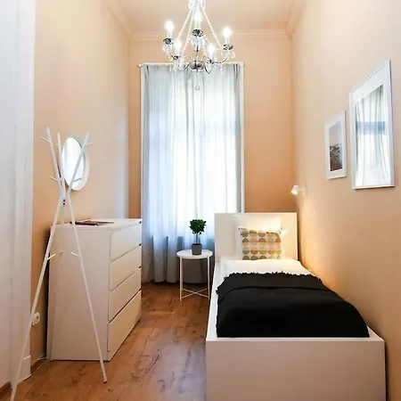 Very Very Spacious New Apartamento *