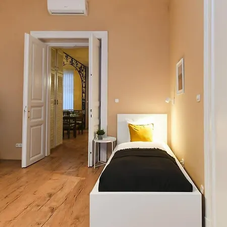 Very Very Spacious New