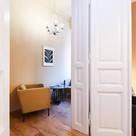 Very Very Spacious New Apartamento Budapeste