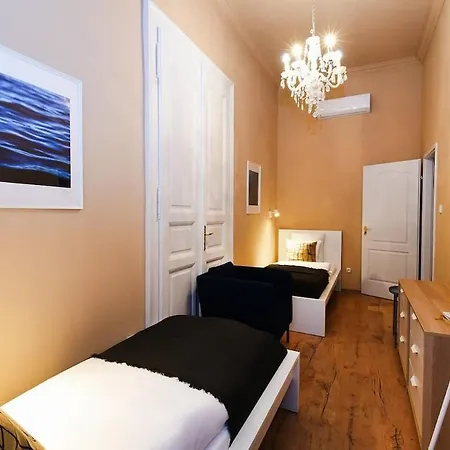 Διαμέρισμα Very Very Spacious New *