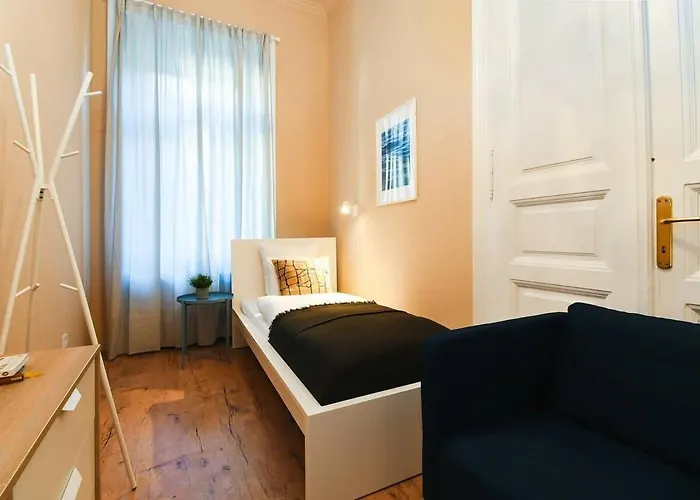 Very Very Spacious New Daire