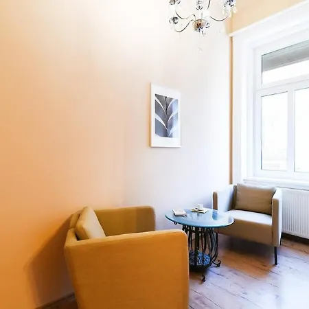 Apartment Very Very Spacious New Budapest