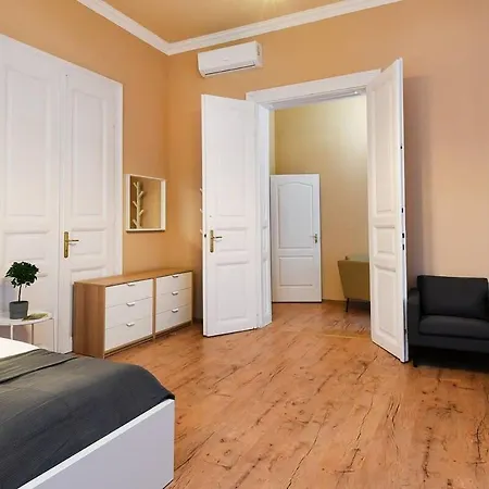 Very Very Spacious New Apartment *