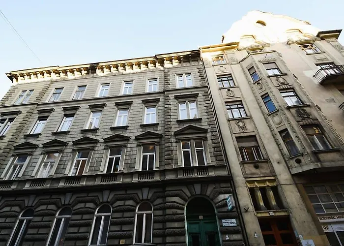 Apartament Very Very Spacious New