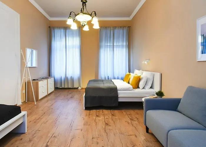 Very Very Spacious New
