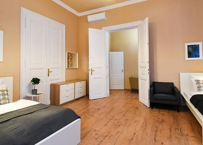 Very Very Spacious New Apartment *