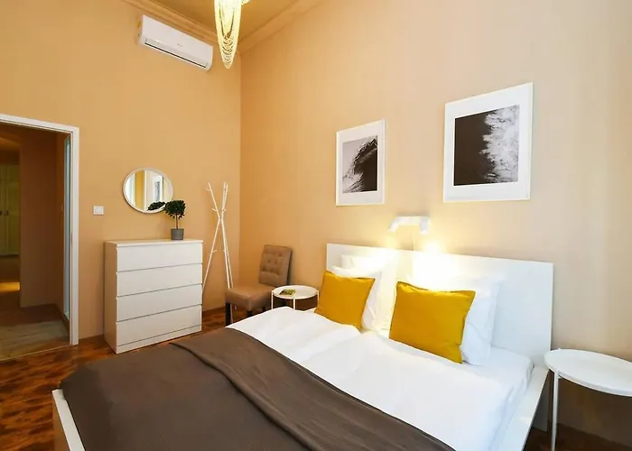 Very Very Spacious New Apartment *